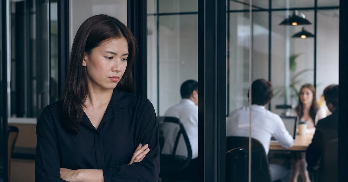 Which booking problems frustrate coworking members the most during busy weeks?